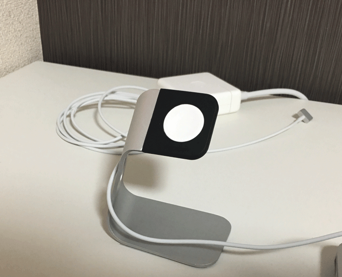 レビュー Spigen Apple Watch 充電スタンド 3